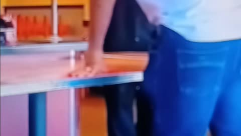 Man loses mind at wingstop