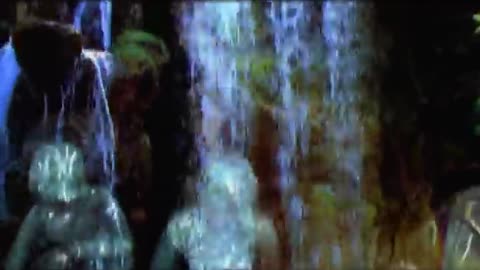 TLC - Waterfalls (Official Video) 4K HD