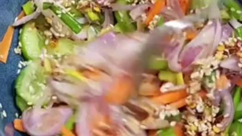 "Fresh Green Salad Recipe | Healthy Eating | Nutritious & Delicious"