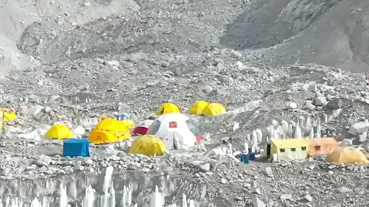 Frozen bodies on Mount Everest- Bodies on Everest Death