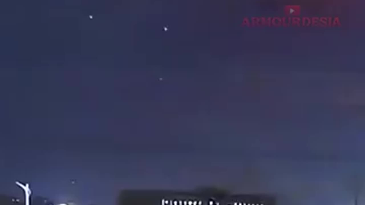 Chinese SAM Missile Destroys Meteorite in the Sky!