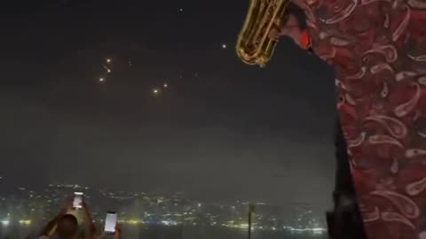 Lebanese Saxophone While Missiles Hit Israel!
