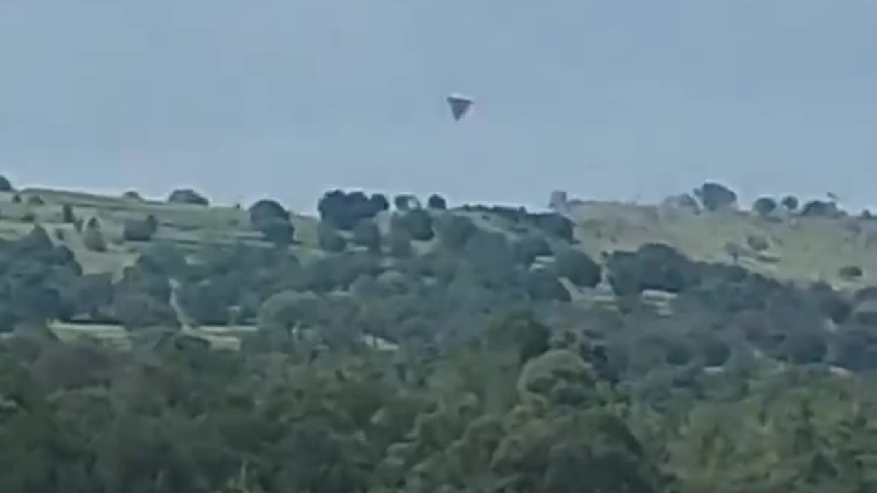 A pyramid-shaped UFO in Paraty, Brazil🧐🤔🛸🛸🛸🛸🛸🛸🛸🛸🛸