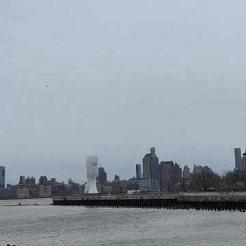 Helicopter crashes in Hudson nriver in NYC