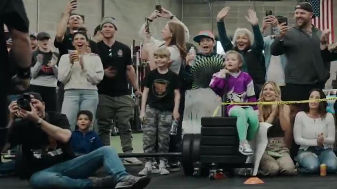 This guy broke a Guinness World Record by doing a 255 lb Turkish Get-Up