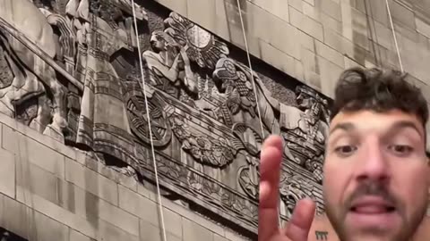 The Mindblowing Old World Buildings of Chicago