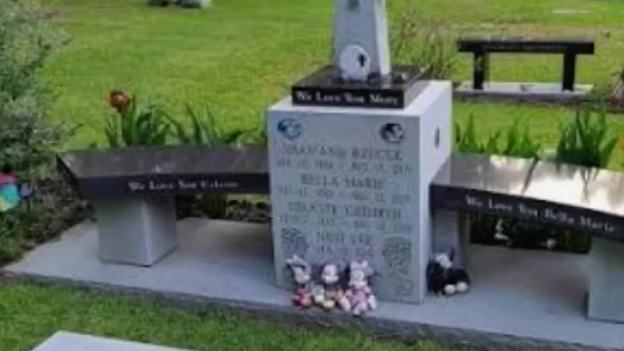 FAMOUS GRAVES - VOL. 357: SHANNAN WATTS