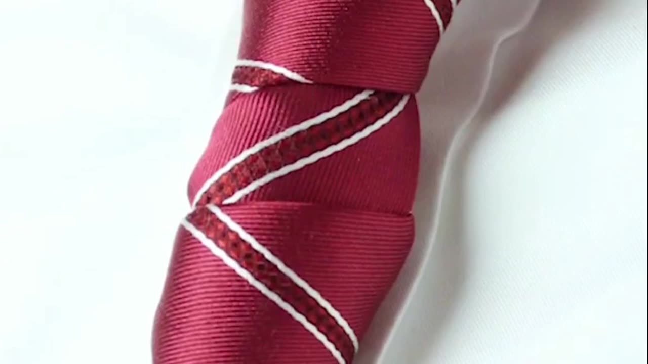 How To Tie Glennie Double Necktie Knot In 60 Seconds ⏳👔🎩 #MyNiceTie #Suit 🕴️ #StayClassy ✨