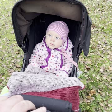 Family Puddle Walk — Baby Kayla Playing in the Rain ☔👣