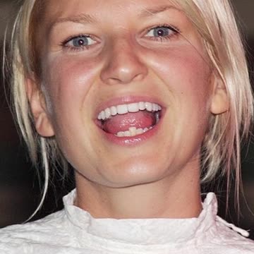 Sia's Secret Baby: Divorce Papers Reveal Third Child!