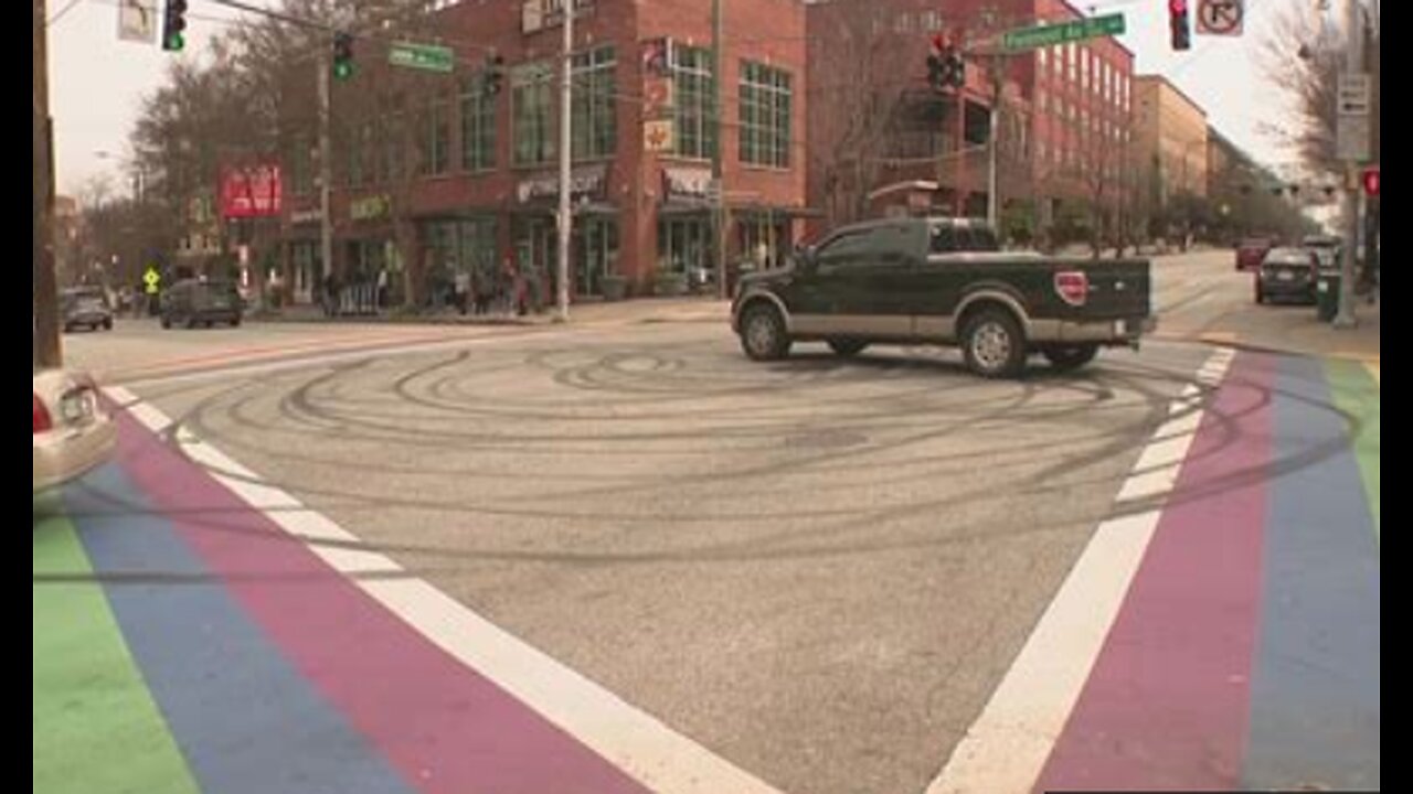 The David Knight Show Friday, August 29, 2025 Cracker Barrel and the Confused Agenda