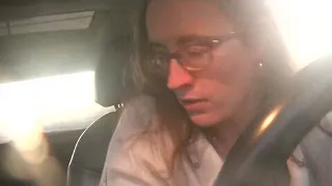 still complaining...my keyboard is freezing (can't even play it, lucky you)