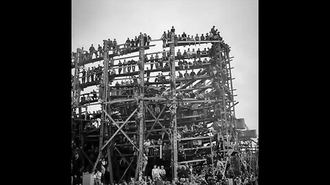 Vintage History Pictures of Life's Extremes