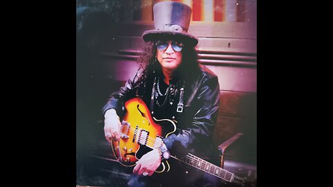 SLASH plays the Blues