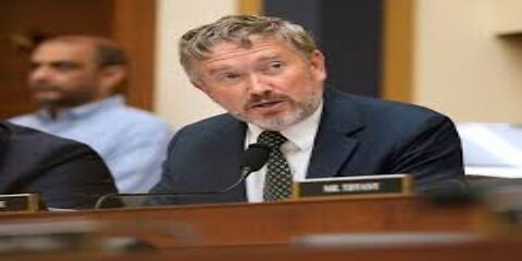 Trump Slams Rep. Massie, Cheers Opponent Gallrein