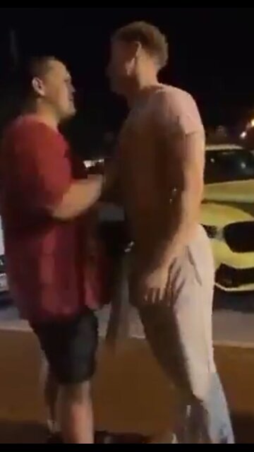 Guy brags about being gay while he picks fight with college defensive tackle, gets smashed