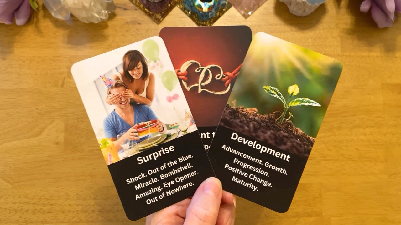 THE PERSON YOU'VE BEEN WAITING FOR IS ABOUT TO BLOW YOUR MIND! 🤩 (COLLECTIVE LOVE READING) ❤️