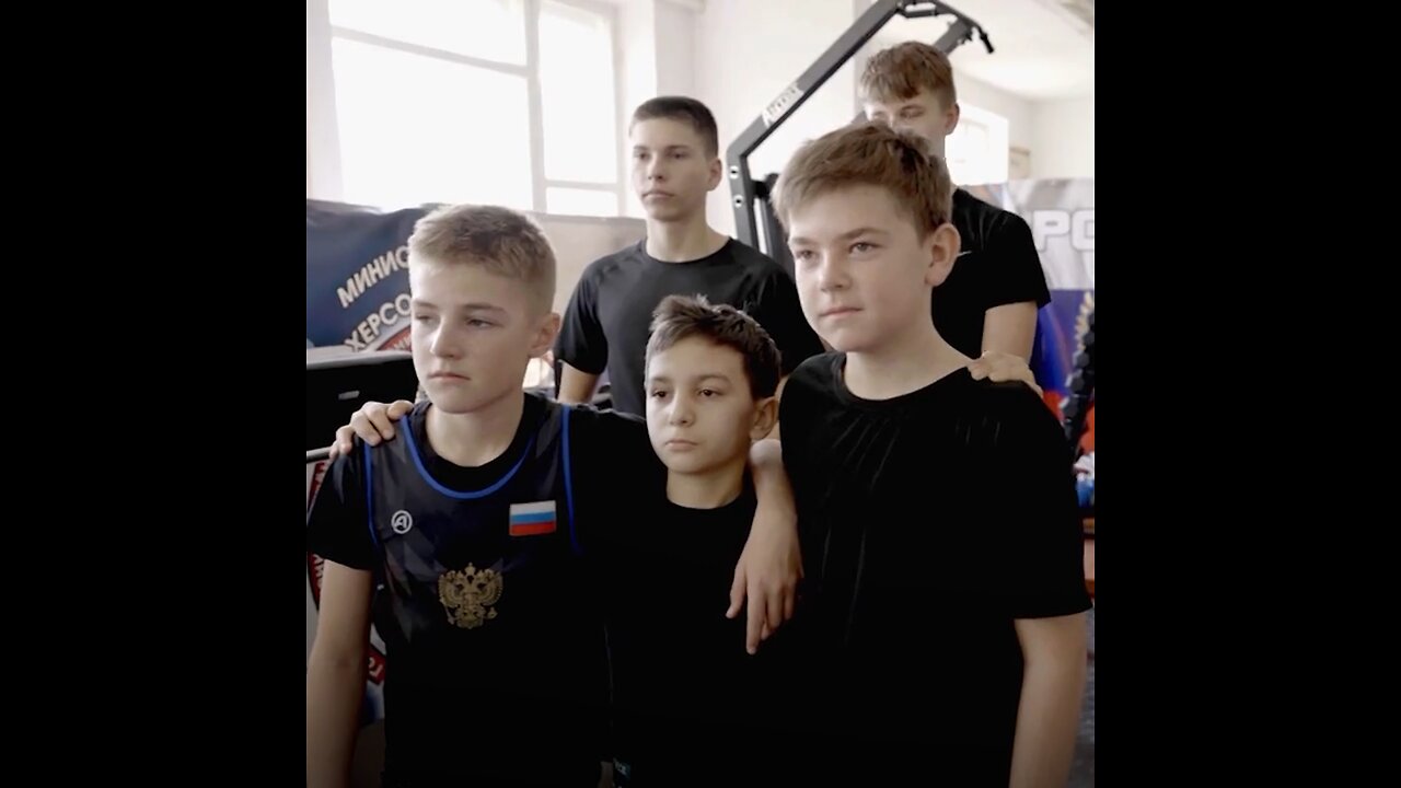 Novorossia: arte, deporte e identidad