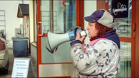 7. Kissa vieköön mainokset.