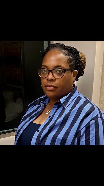 Shonyna Russell - Seeks to serve as Treasurer