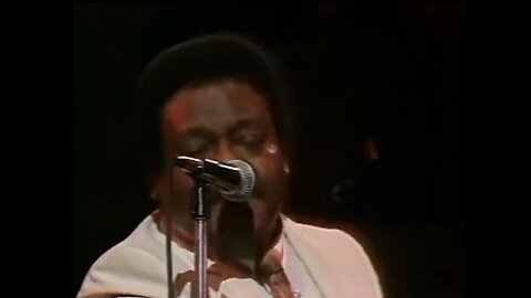 Fats Domino – Ain’t That A Shame (Live Performance, Rock ’n’ Roll Legend) Portrait Format