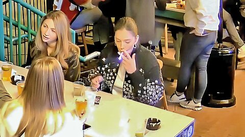 Candid Sexy Smoking Woman 788