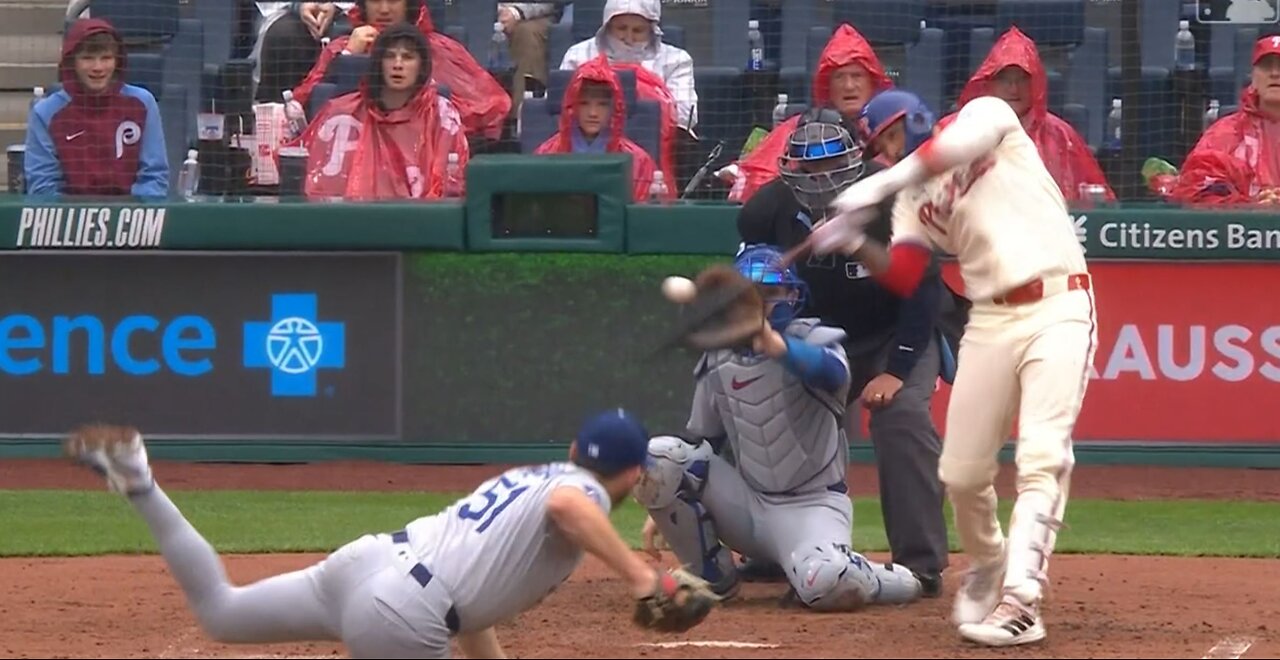 Nick Castellanos breaks tie with a Grand Slam HR against Dodgers Alex Vesia