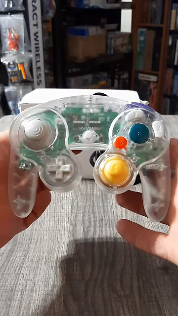 Nintendo GameCube (GCN) transparent white controller