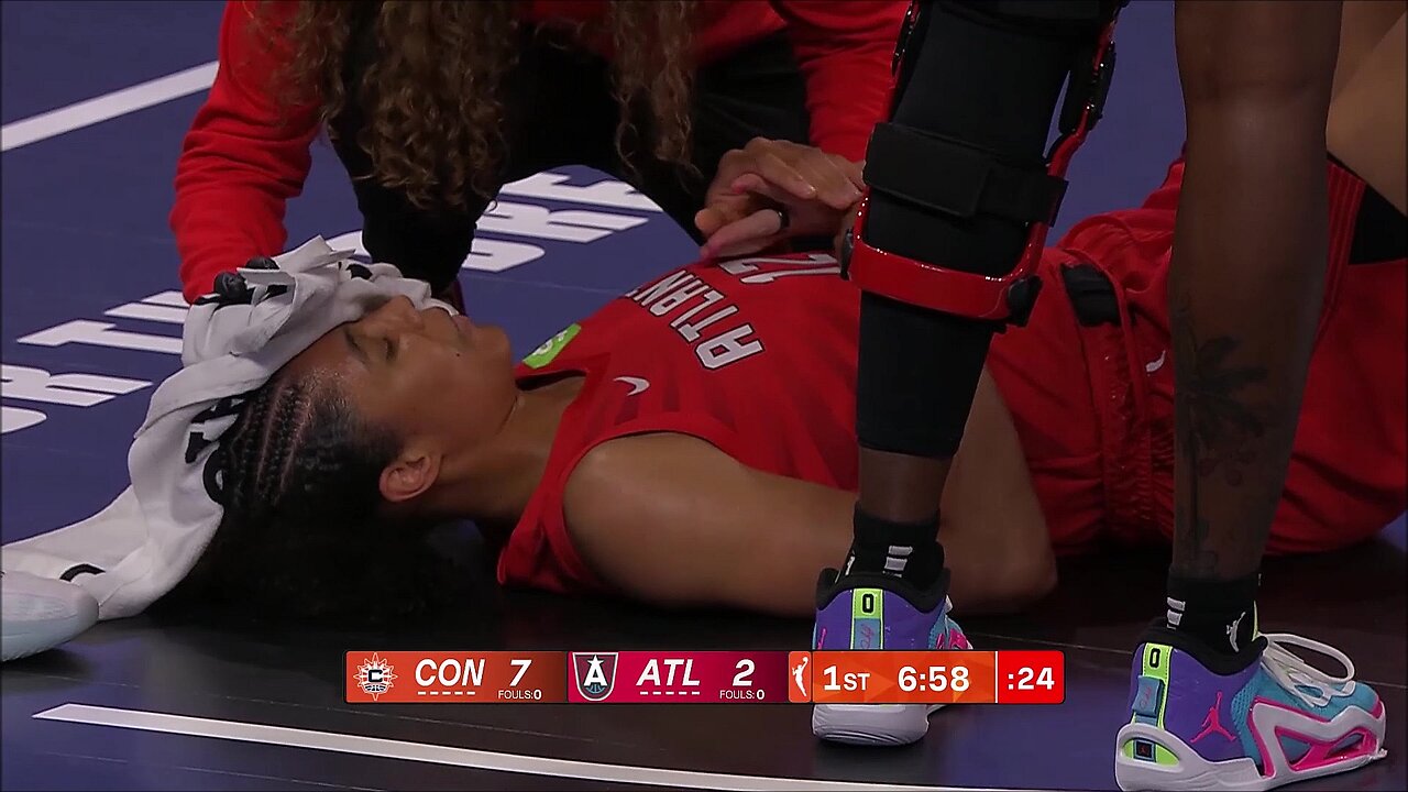 🤕 Coffey ELBOWED by Nelson-Ododa, cuts forehead | Atlanta Dream WNBA womens basketball