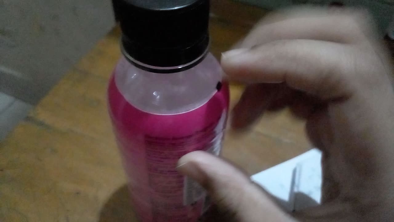 34 Seconds juice bottle tapping ASMR!!