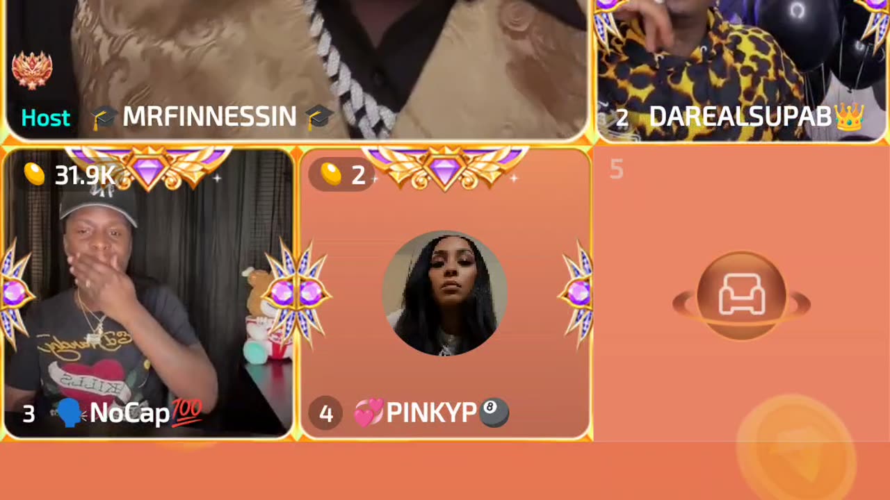 LOVE -N- FINESSE SHOW IT WAS SO MANY PPL TRYNA GET FINESSE IT WAS CRAZY