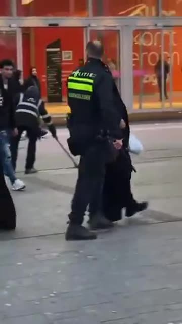 Police in the Netherlands are losing their patience with Muslim women in Hijabs shoplifting
