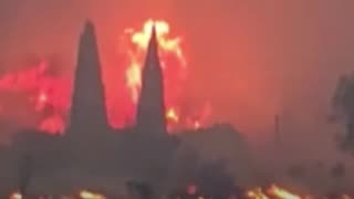 Miles de evacuados por un incendio forestal en Grecia