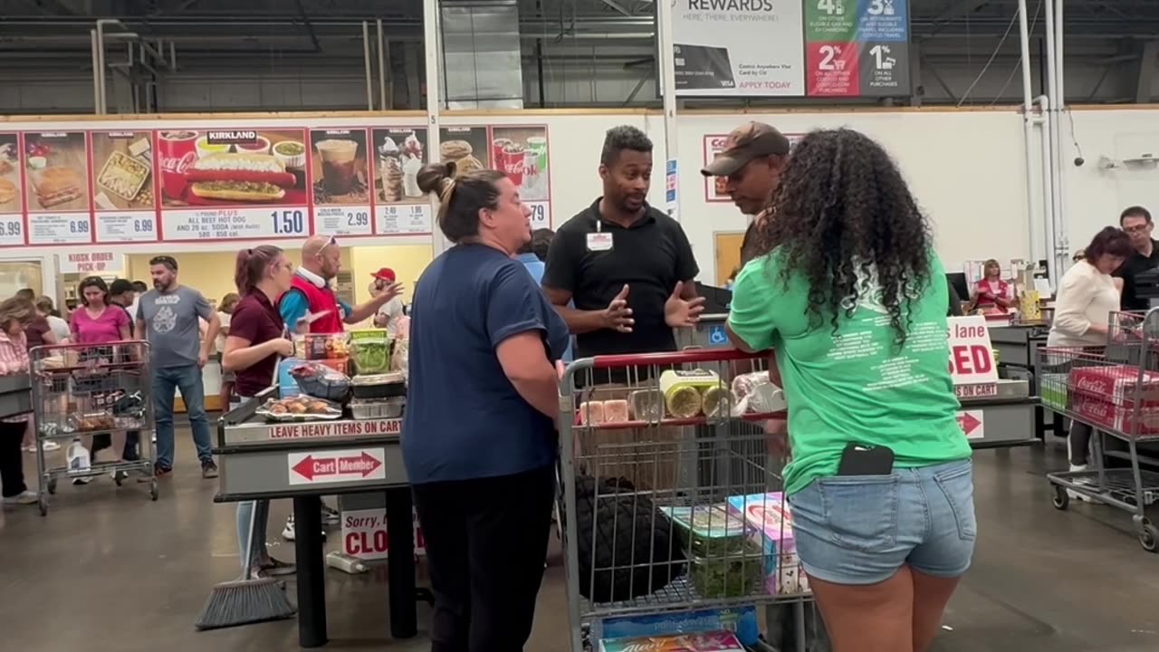 Families Argue at Costco Checkout