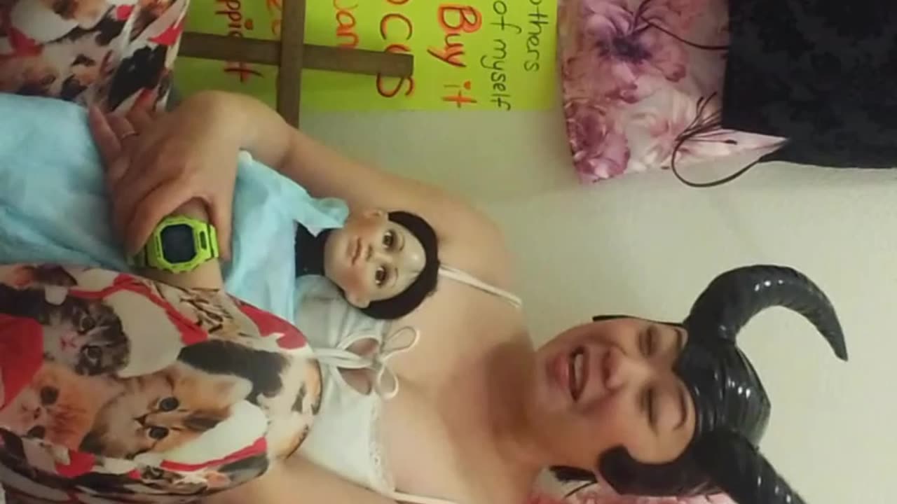 Red flags KITTY E27 😺😸