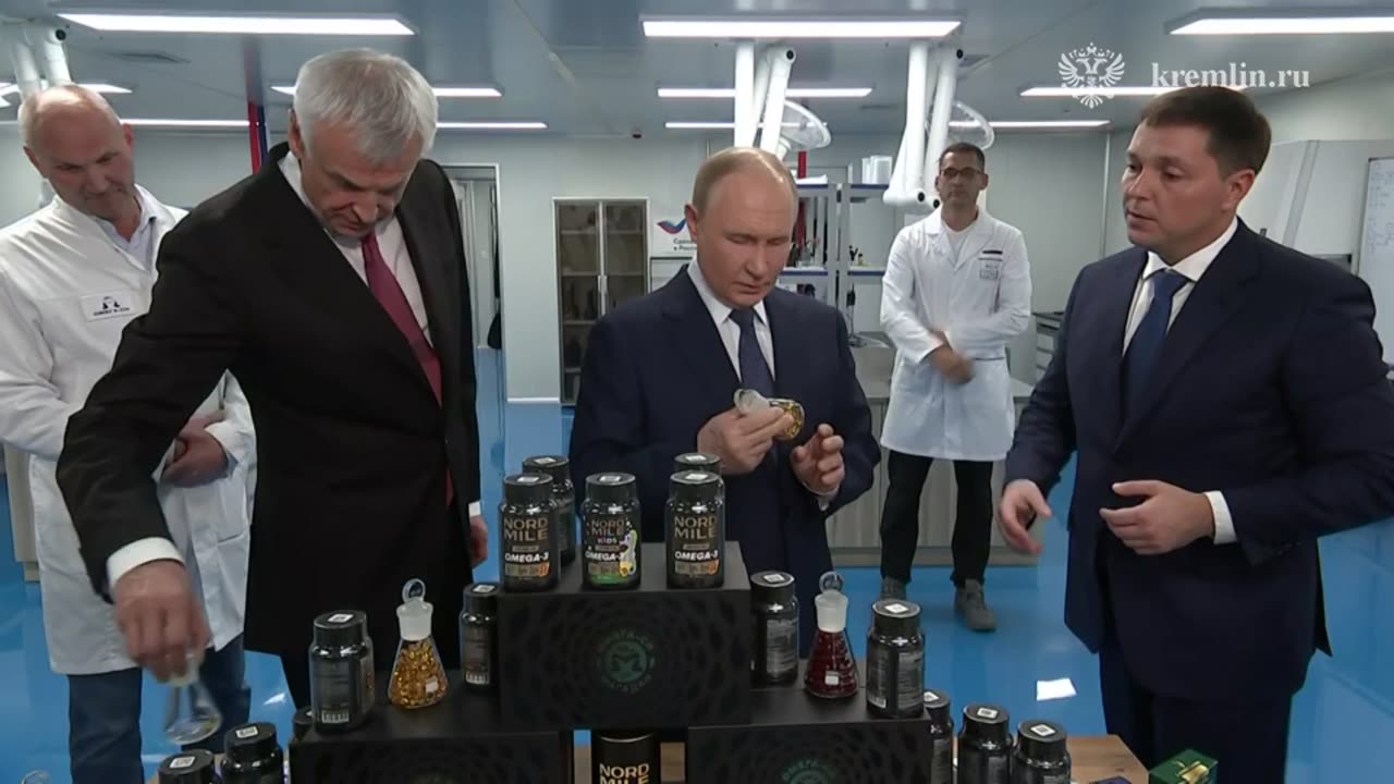 Владимир Путин находится с рабочей поездкой в Магадане