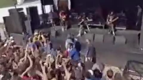 Lagwagon - May 16 (Live) - Live At The Vans Warped Tour 2002 HD