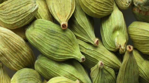 हरी इलायची खाने के फायदे