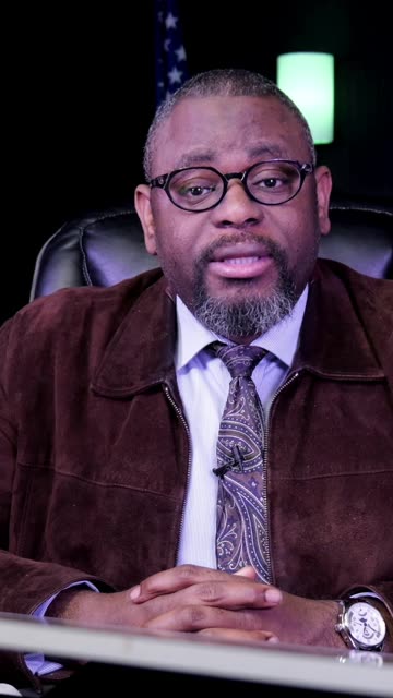 Canada’s Economic Dependency on the U.S. #trumpvscanada #trumptariffs #canadachinadeal