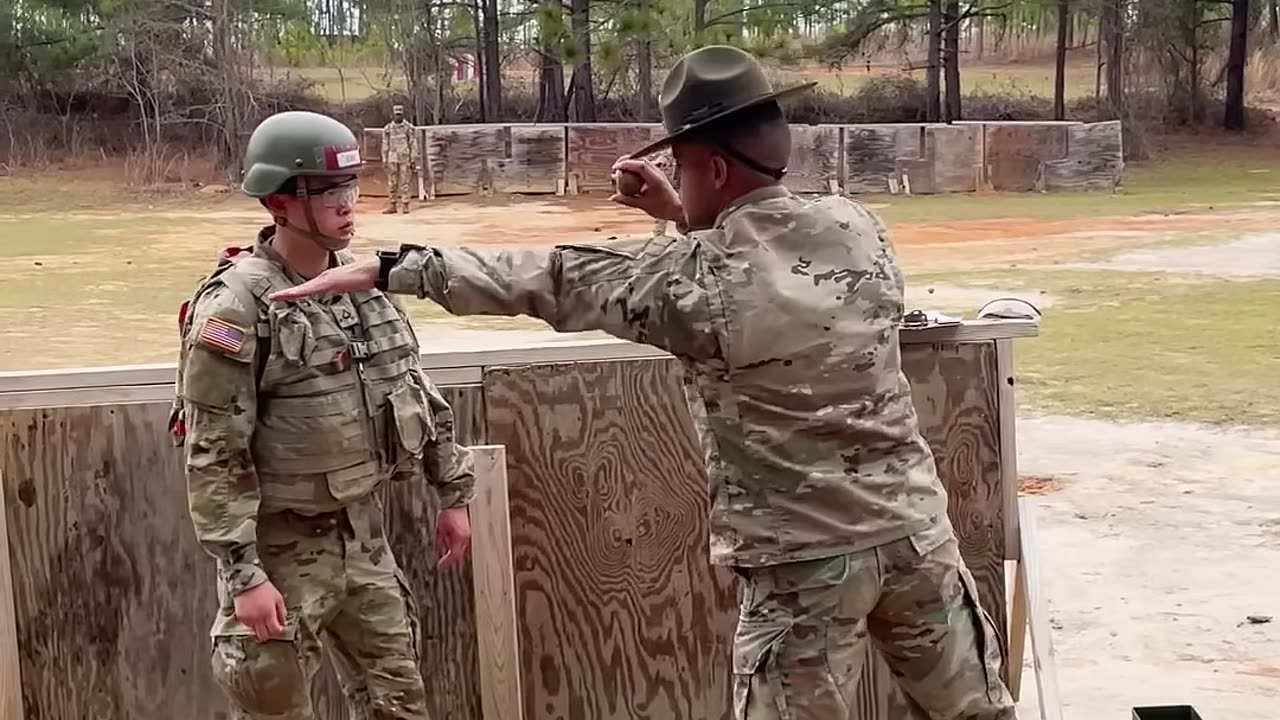 I'm only showing you this once, Private!