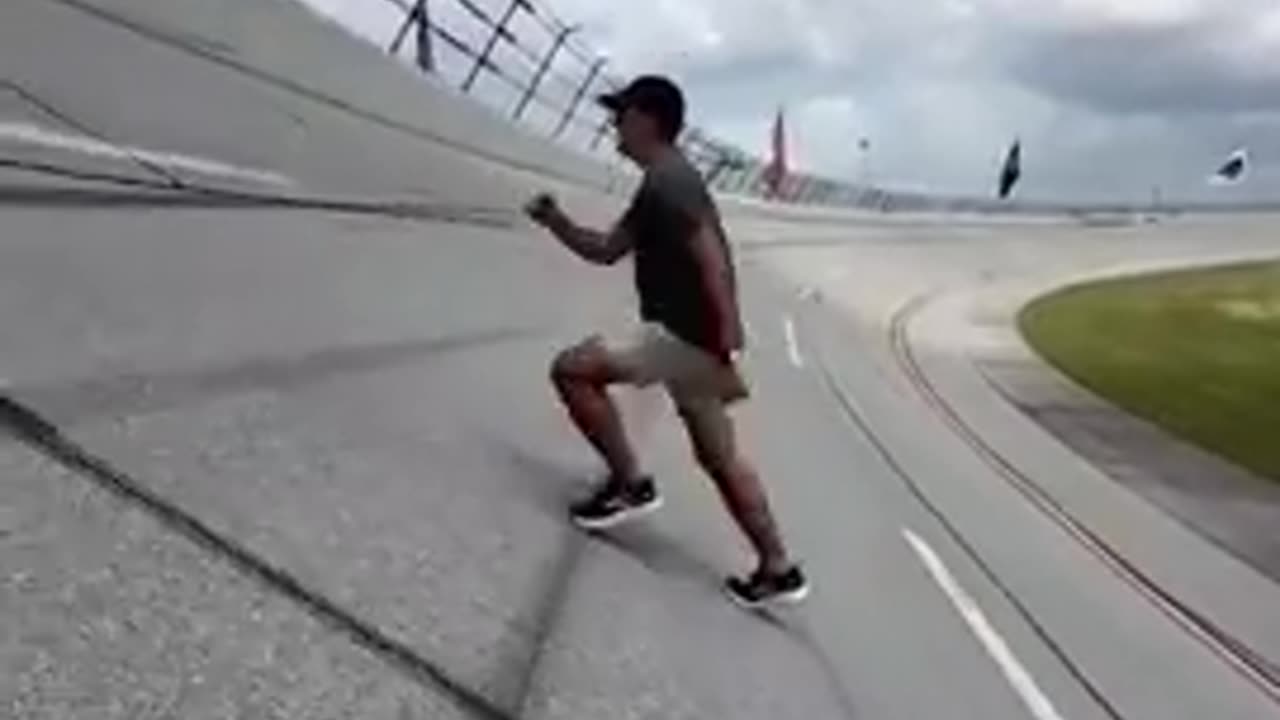 Just how steep the banking is on a Nascar track