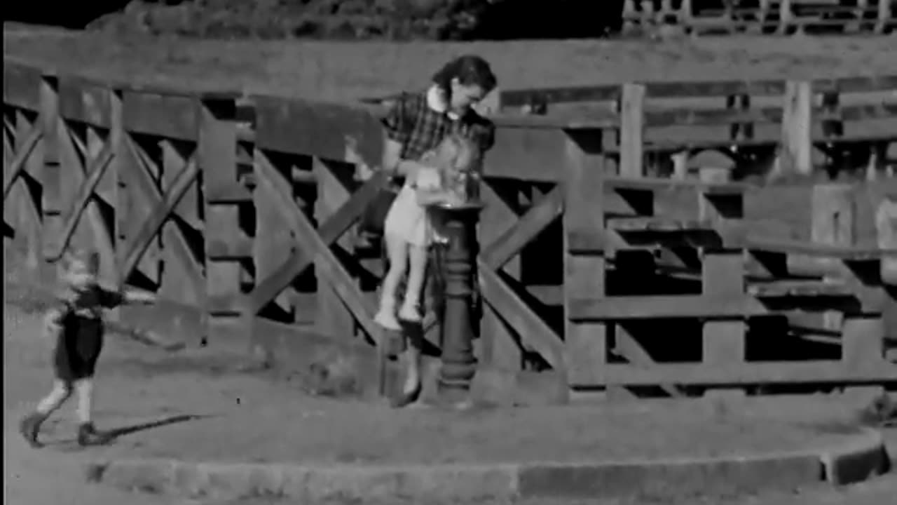 Unid. Family Reel, 1940s