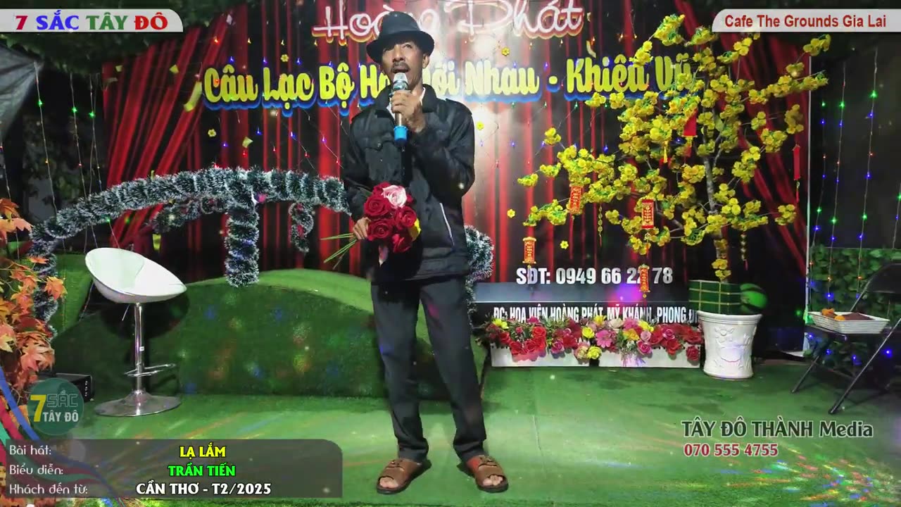 LẠ LẮM