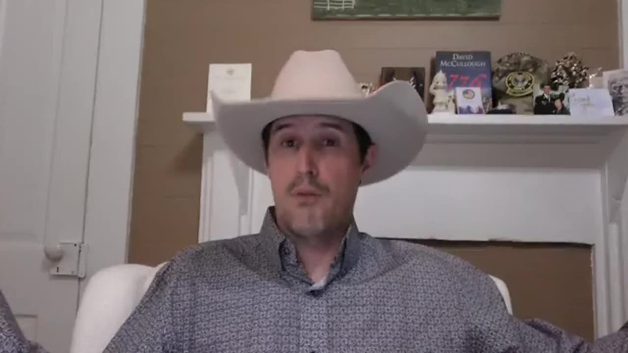 DJ-DASH 10/6 #4 Unconventional War Manual-EO 13912 & 13-"Creation of Distrust of Est'd Institutions"