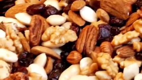 Benefits Of Eating Dry Fruits