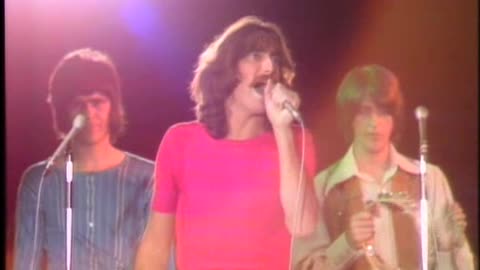 Music Break - Three Dog Night