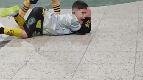 Young Football Star Hits Forehead During Sweep