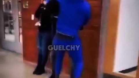 COMPILATION FIGHTS STREETS