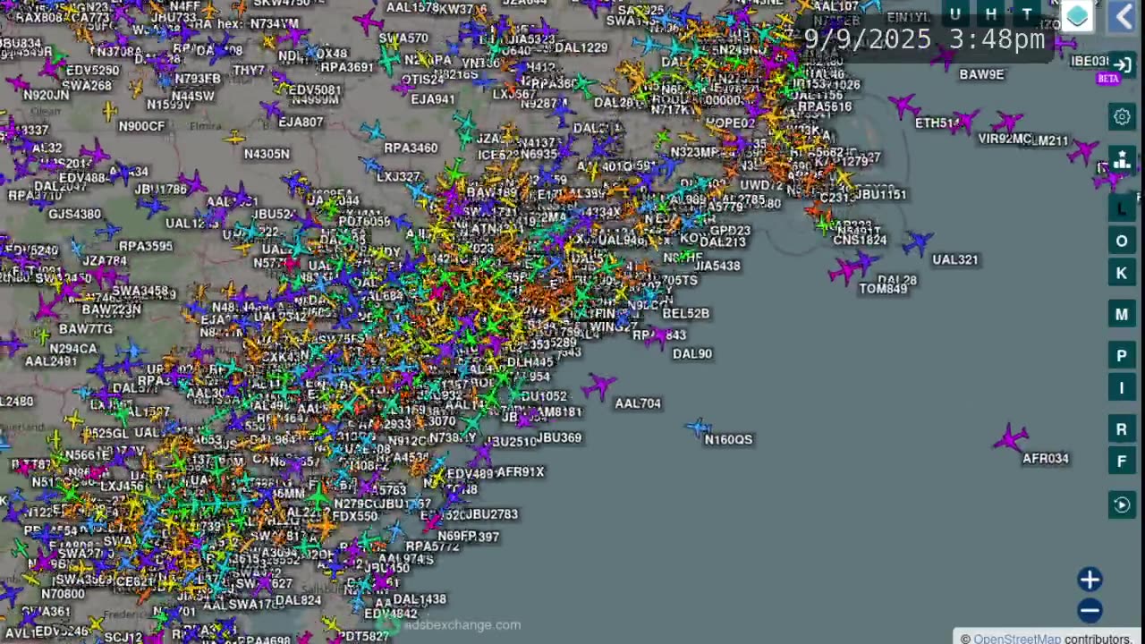 New York - New Jersey - Airplane traffic time lapsed from Sept 7th to 13th 2025 -