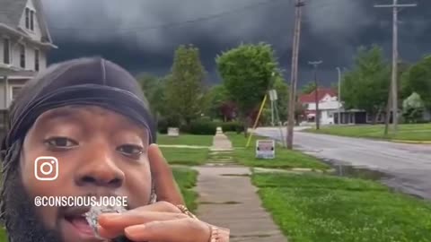 Tornado hits Indianapolis, must watch 👀 👀